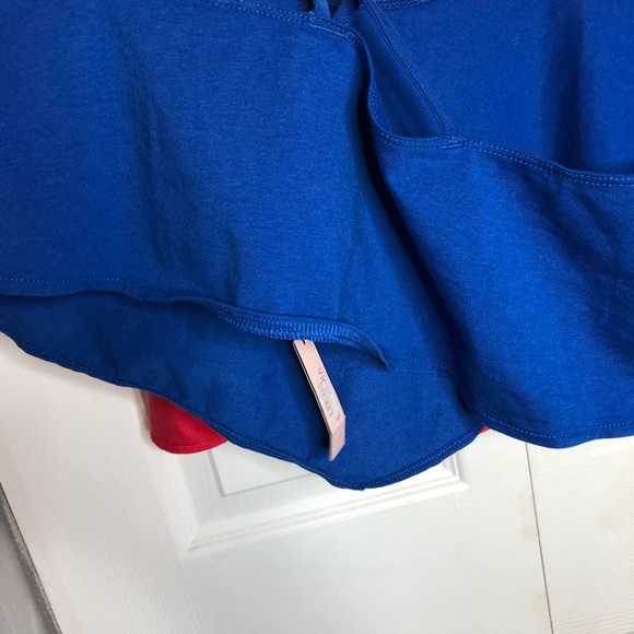 NWT VS Triangular front crop top w/ x straps - Picture 8 of 8